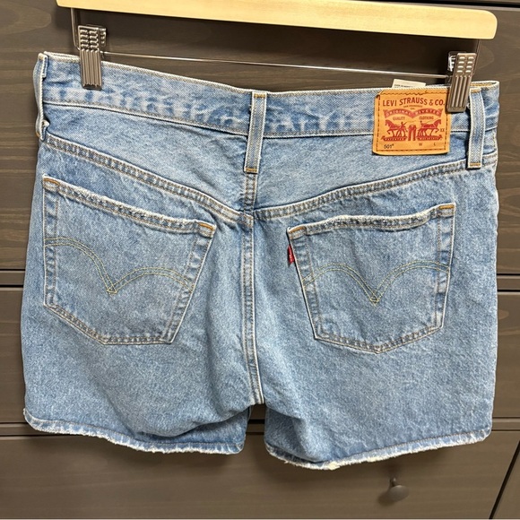 Levi's Shorts - Picture 3 of 8